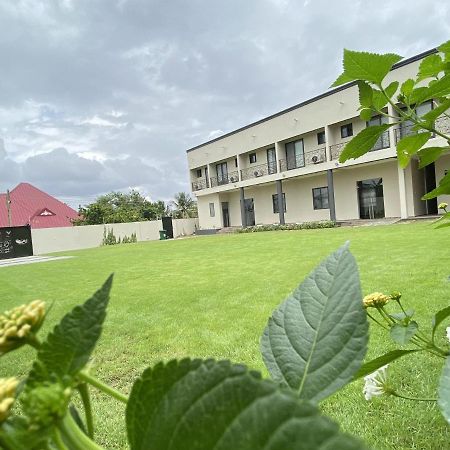 Eagle Vault Hotel Kwabenya Luaran gambar