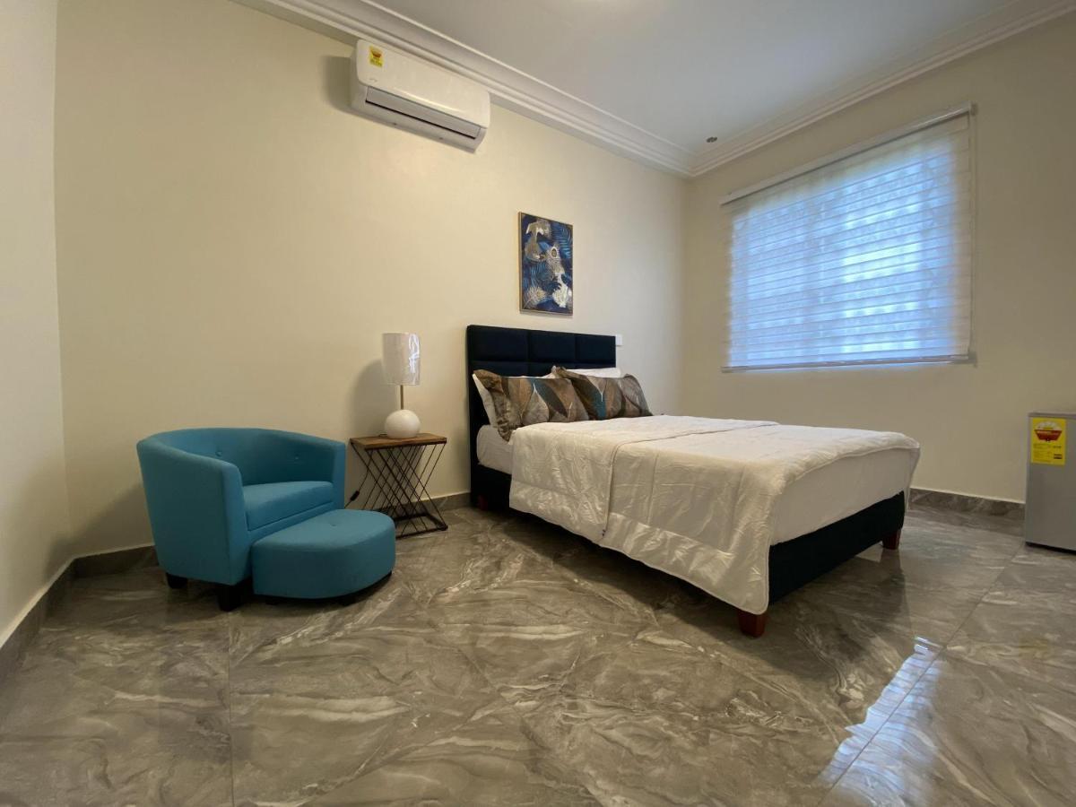 Eagle Vault Hotel Kwabenya Luaran gambar