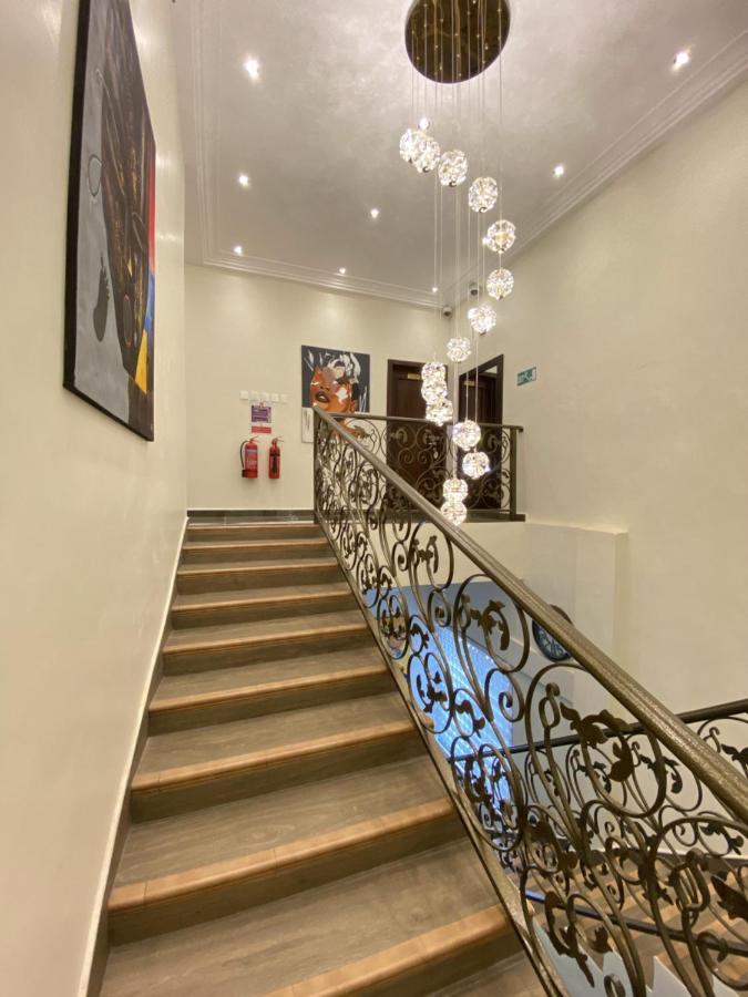 Eagle Vault Hotel Kwabenya Luaran gambar