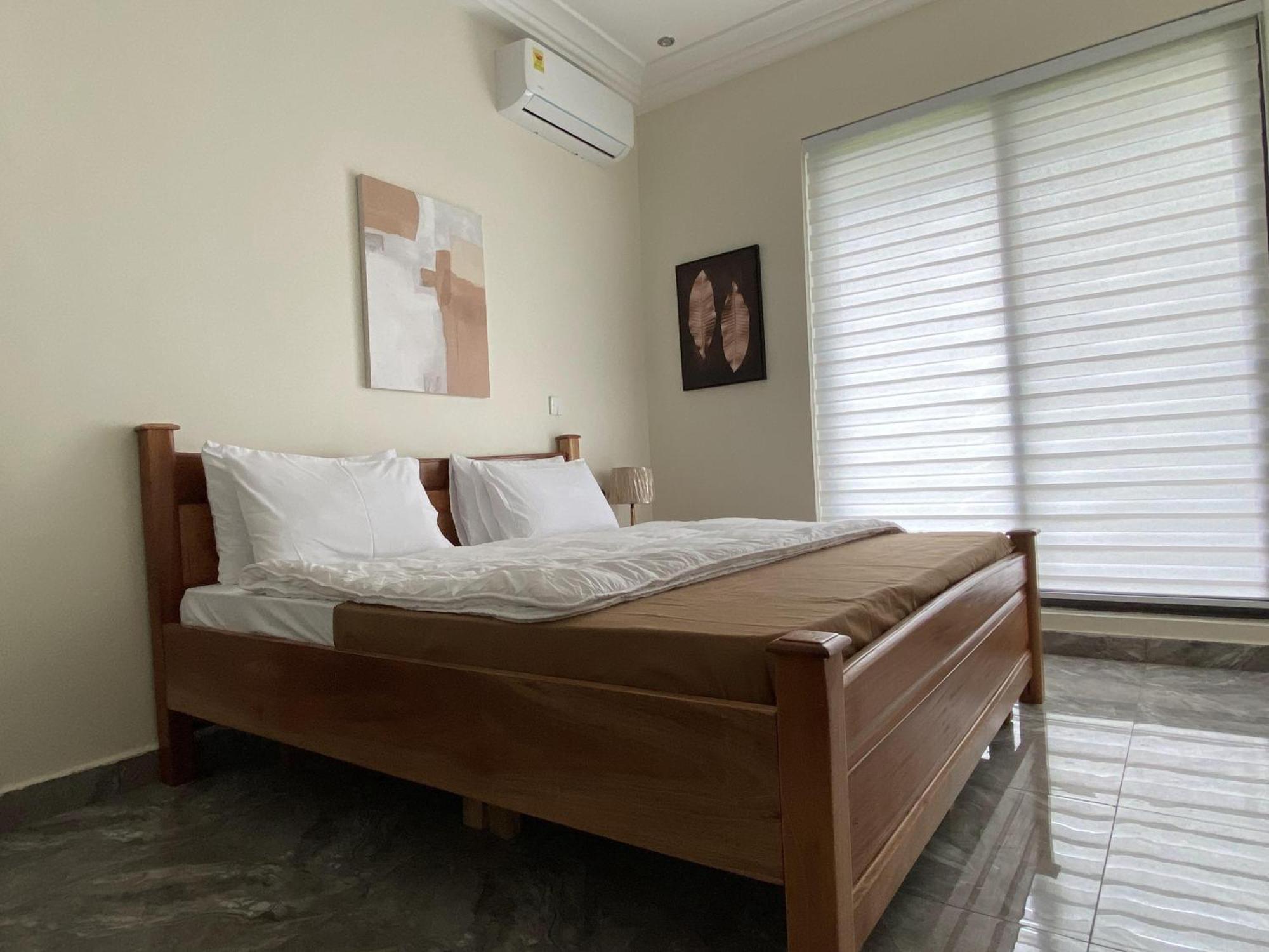 Eagle Vault Hotel Kwabenya Luaran gambar